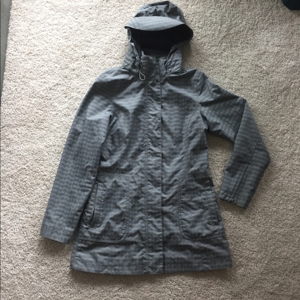 *SALE!* Fitted Grey Marmot Raincoat